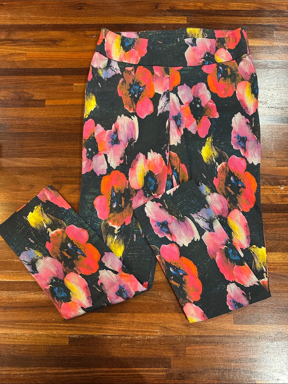 Soft Surroundings Black Floral Ponte Leggings with Multicolor Blooms